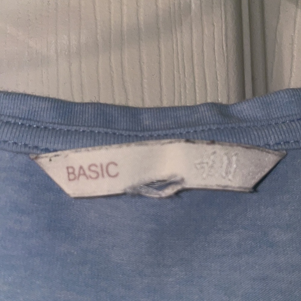 H&M Basic tee - Picture 3 of 3